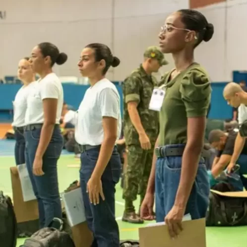 Marinha faz concurso inédito para formar mulheres fuzileiras navais